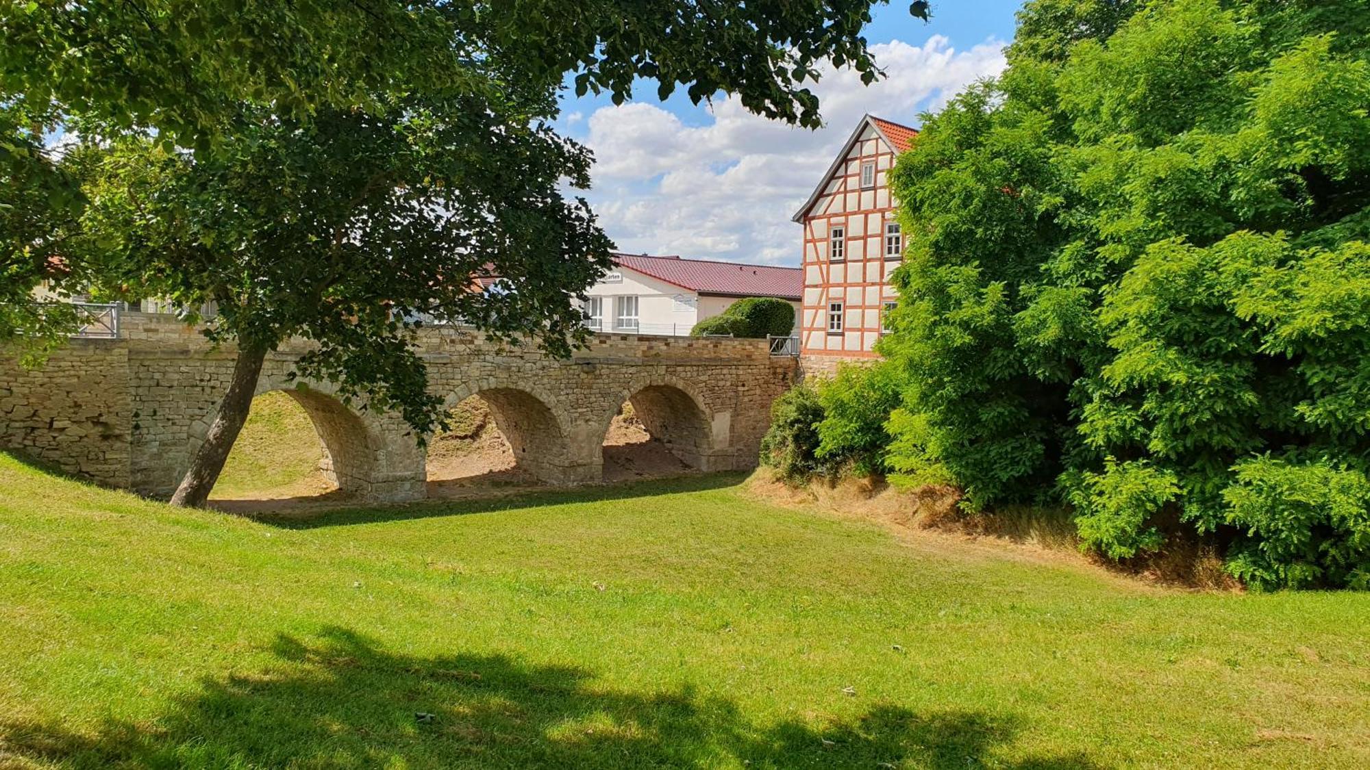 Ferienwohnungen An Der Schlossruine Herbsleben Esterno foto
